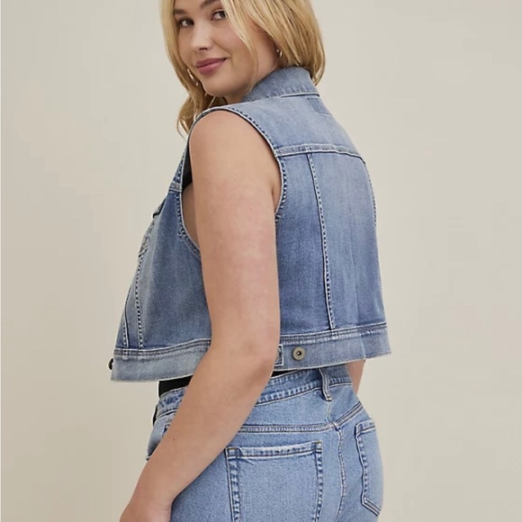 Torrid : cropped denim vest - Picture 2 of 14